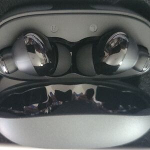 Black Wireless Earbuds